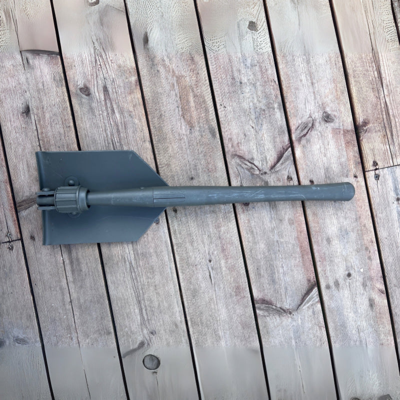 Folding shovel